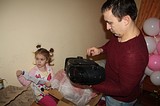 Одинцовские общественники навестили погорельцев в социальном центре