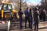 Жители дома 46 на Можайском шоссе протестуют против строительства на детской площадке