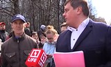 Жители дома 46 на Можайском шоссе протестуют против строительства на детской площадке