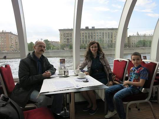 Поездка по Москве-реке на теплоходе