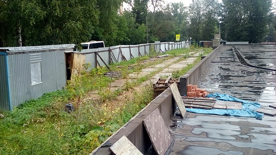 Спортивная площадка в восьмом микрорайоне, Комиссия по физической культуре и спорту