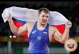 Бронзовый призер Олимпиады в Рио борец Сергей Семёнов в рядах общественников